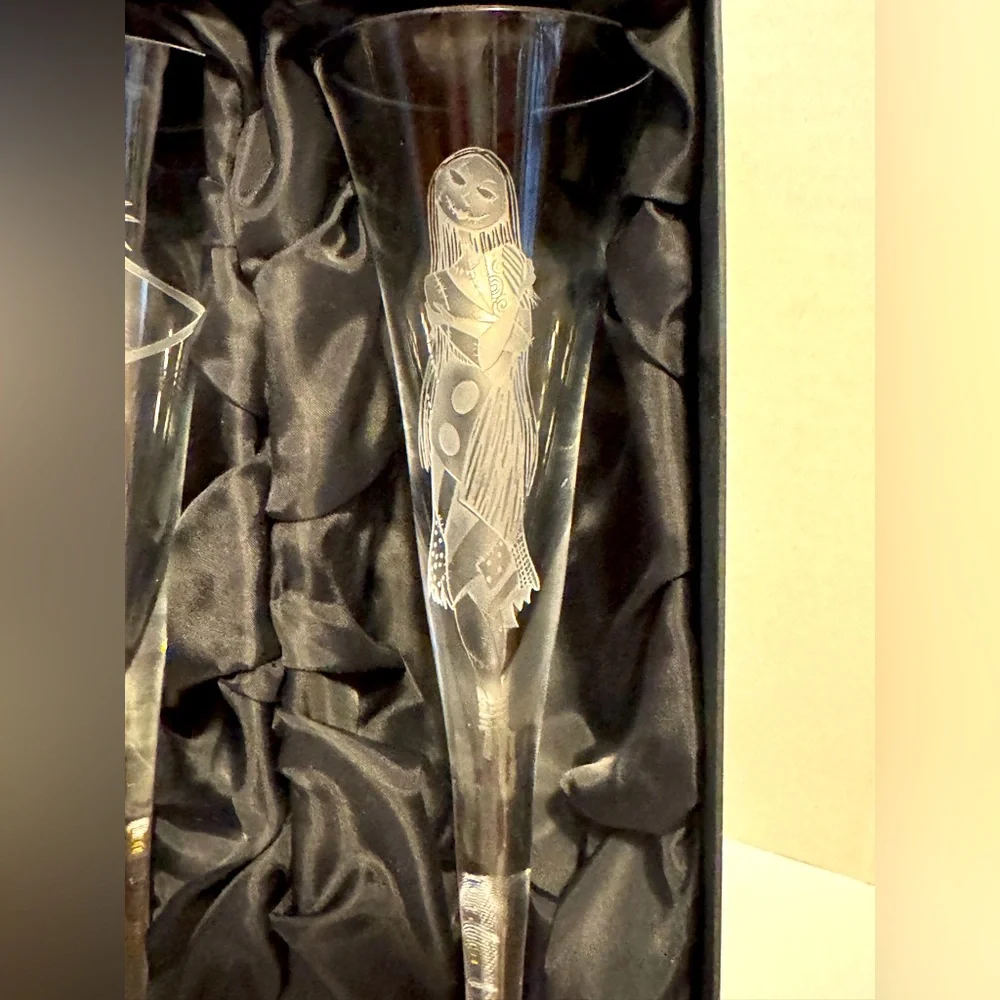 Rare Disney Gallery Nightmare Before Christmas Bohemian Crystal Champagne Flutes
